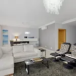 Luxury With Side Seaviews And Pool, Location By Buena Vista *