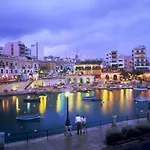 Апартаменты Luxury With Side Seaviews And Pool, Location By Buena Vista Слима