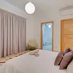 Luxury With Side Seaviews And Pool, Location By Buena Vista Апартаменты