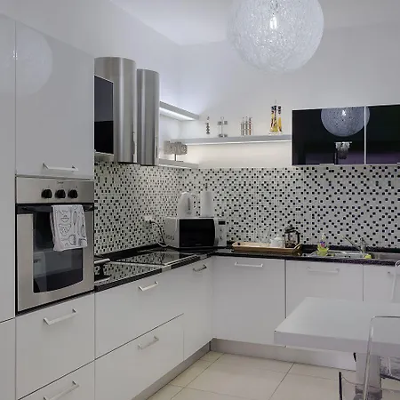 Apartmán Luxury With Side Seaviews And Pool, Location *