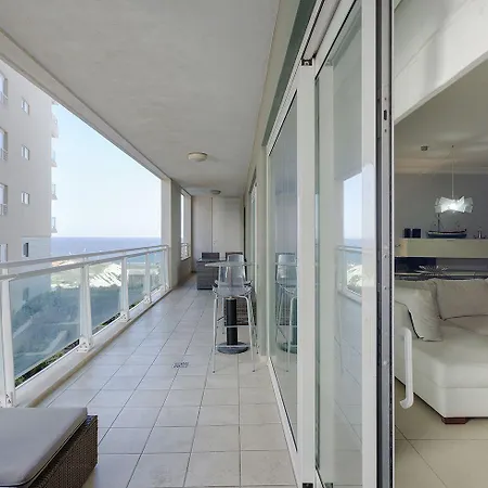 Apartmán Luxury With Side Seaviews And Pool, Location Sliema