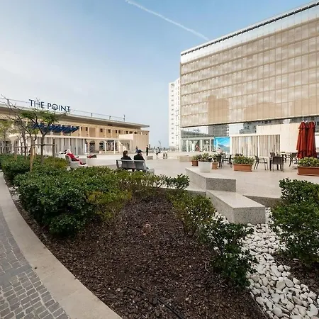 Apartman Luxury With Side Seaviews And Pool, Location *