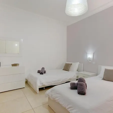 Luxury With Side Seaviews And Pool, Location By Buena Vista Apartamento *