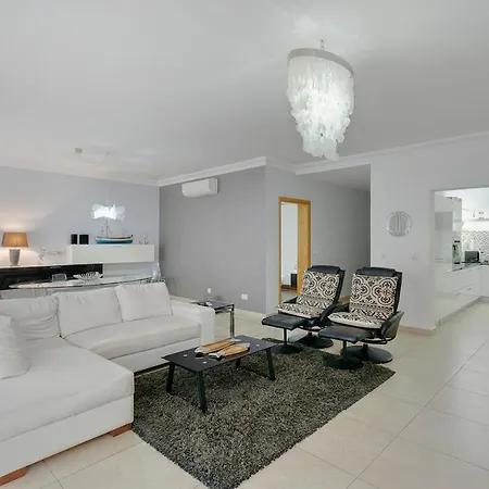 Appartement Luxury With Side Seaviews And Pool, Location Sliema