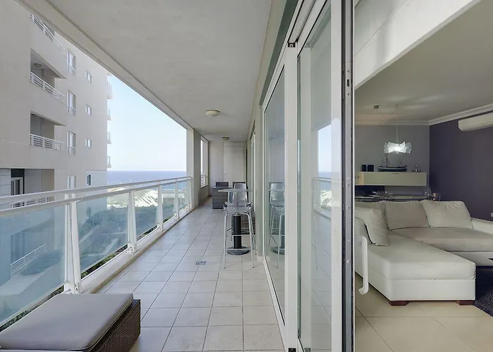 Apartment Luxury With Side Seaviews And Pool, Location By Buena Vista Sliema